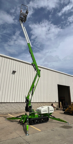 Self Propelled Aerial Lift - Tracked - 40ft - FOR SALE