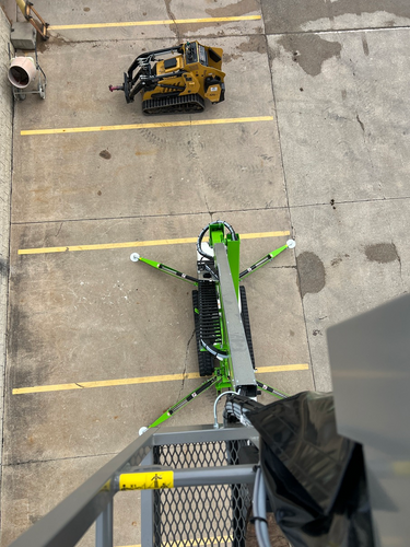 Self Propelled Aerial Lift - Tracked - 40ft - FOR SALE