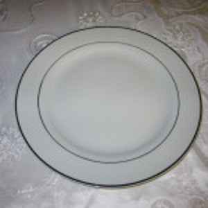 Mint Julep White Dinner Plate with Silver Trim